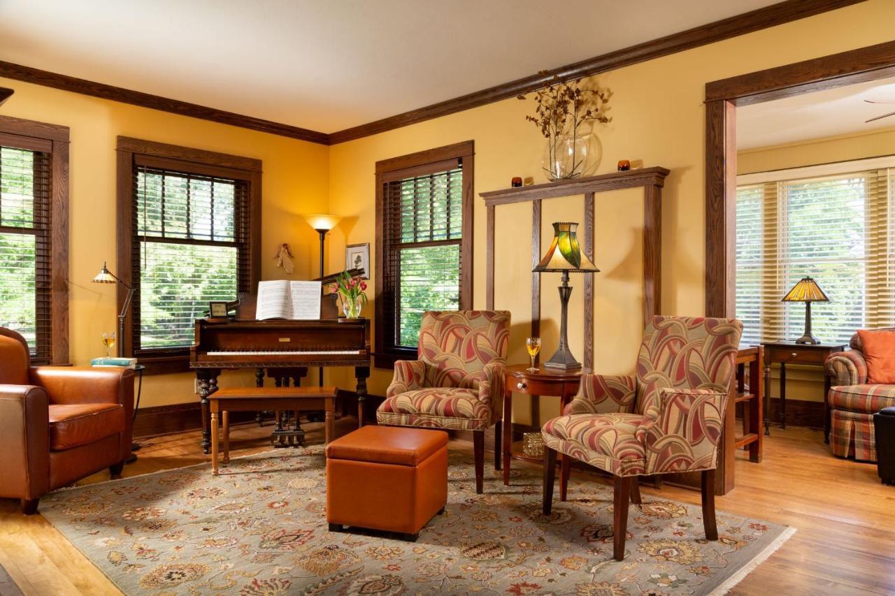 The Buckingham Inn Madison Eksteriør billede